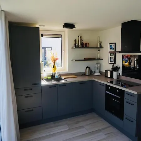 Beautiful Close To Beaches Vakantiehuis